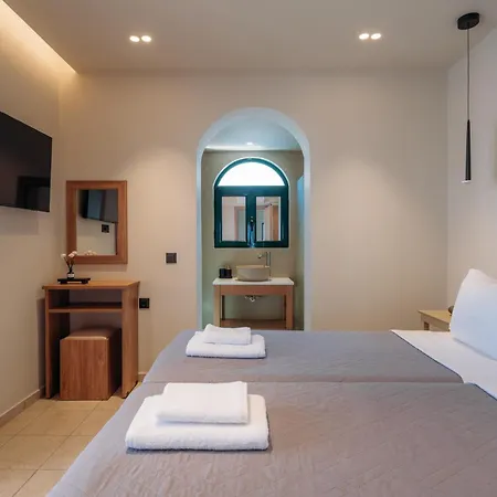 Eos Whisper Elounda